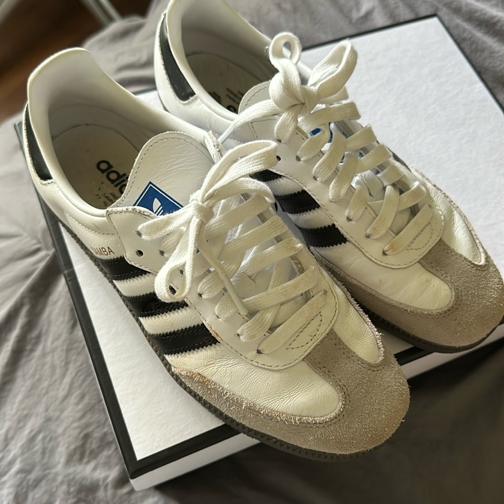 Black And White Sambas - image 1